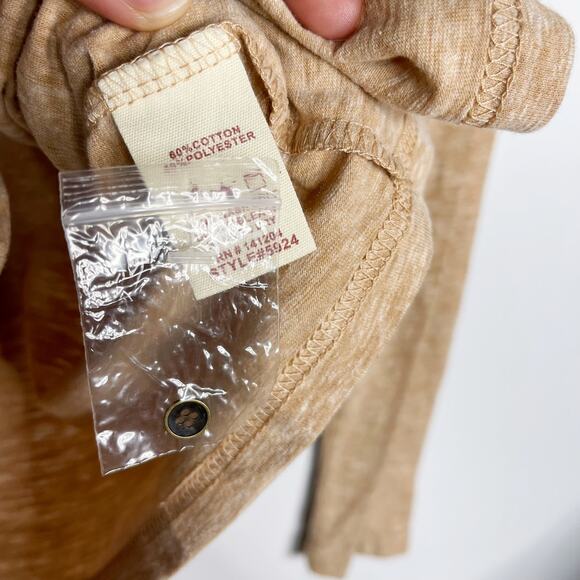 New Hem & Thread Small Peachy Orange Burnout Long Sleeve Lace Inset Button Back - Picture 8 of 9